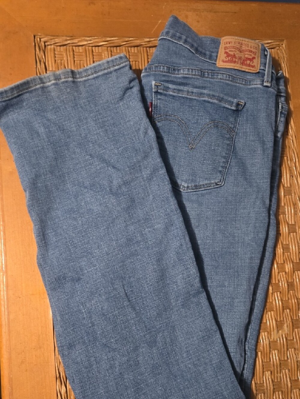 Womens 505 Levi Straight - Picture 2 of 8